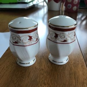 Salt & Pepper Shakers